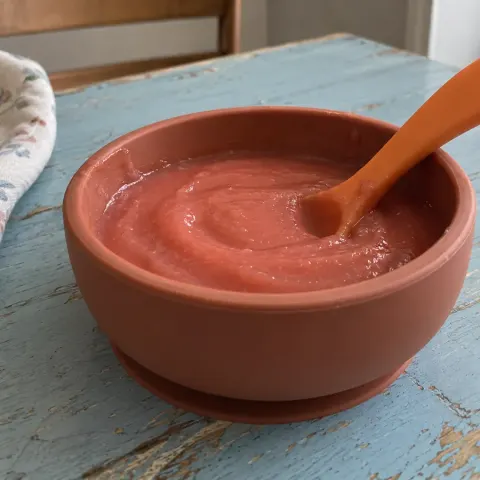 Compote de pêche à la framboise